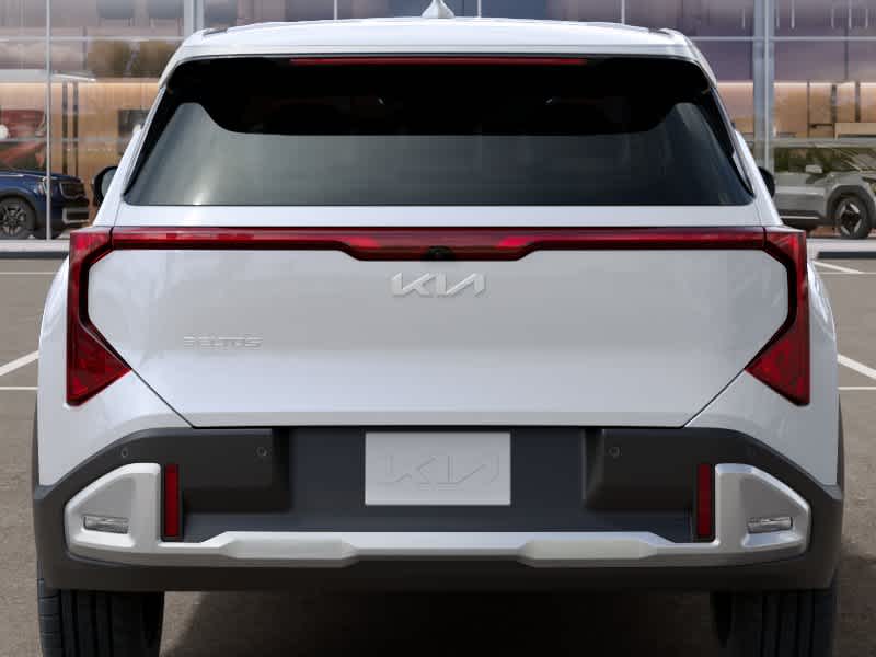 2027 Kia Seltos photo 13 of 27