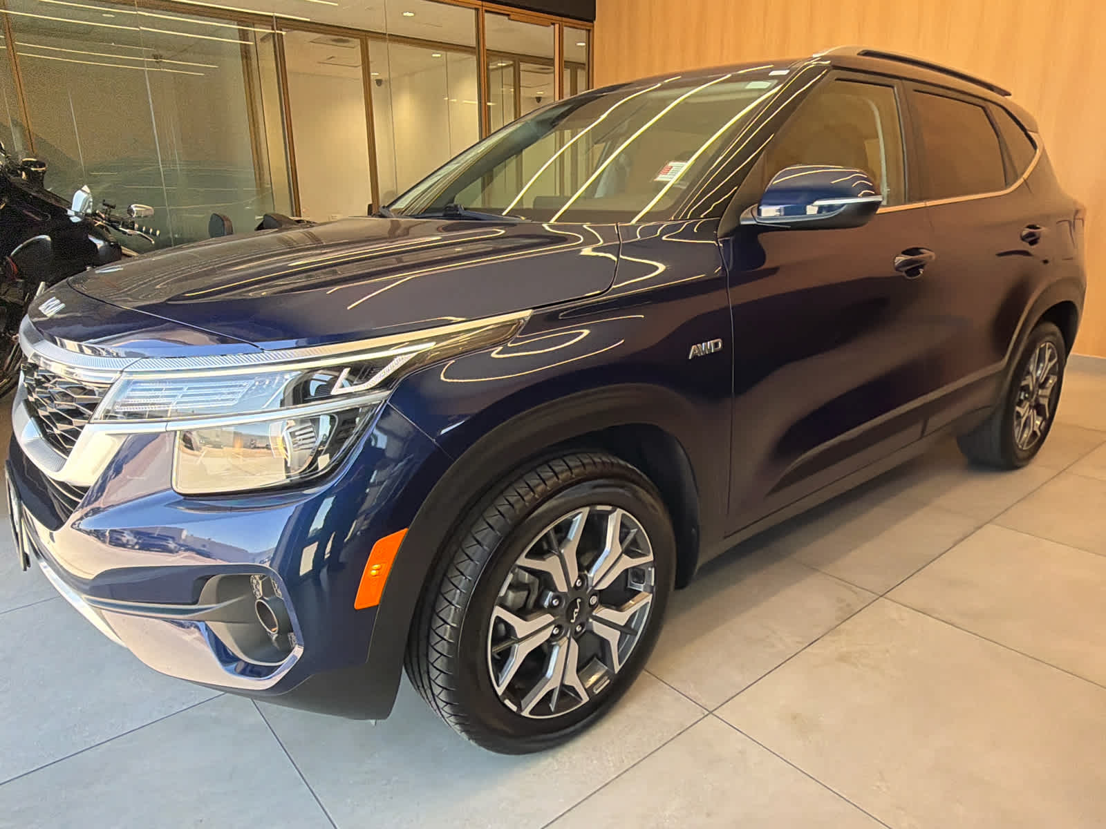 2022 Kia Seltos photo 2 of 34
