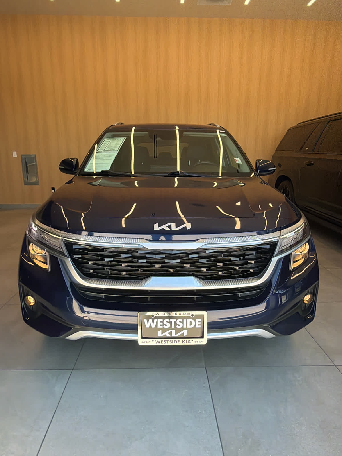 2022 Kia Seltos photo 6 of 34