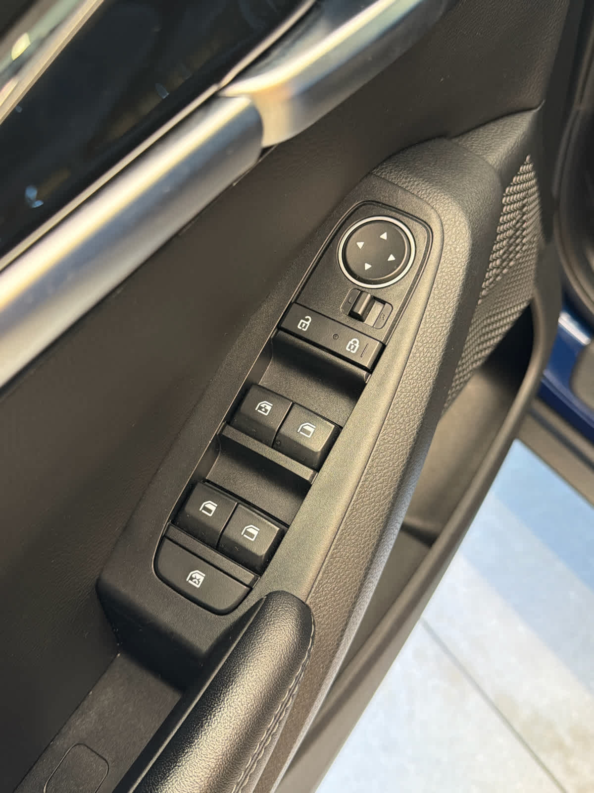 2022 Kia Seltos photo 12 of 34
