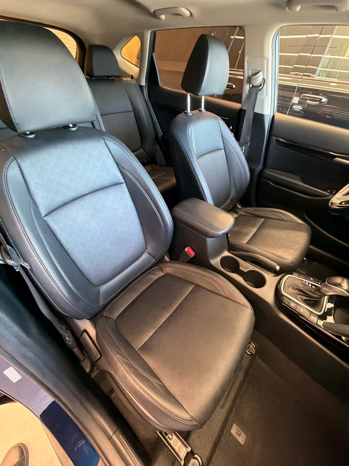 2022 Kia Seltos photo 32 of 34