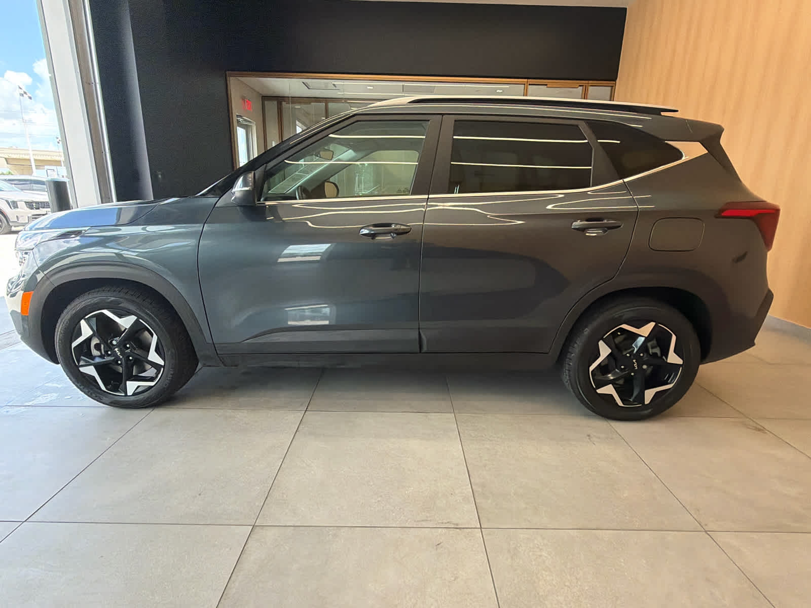2024 Kia Seltos EX Gravity Gray at HGreg Houston