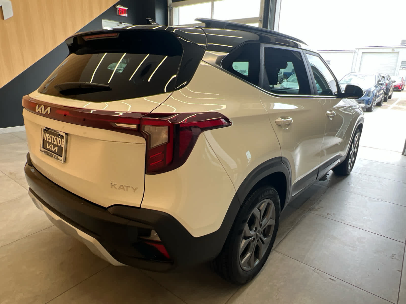 2024 Kia Seltos S Clear White/Black Roof at Beck & Masten Kia