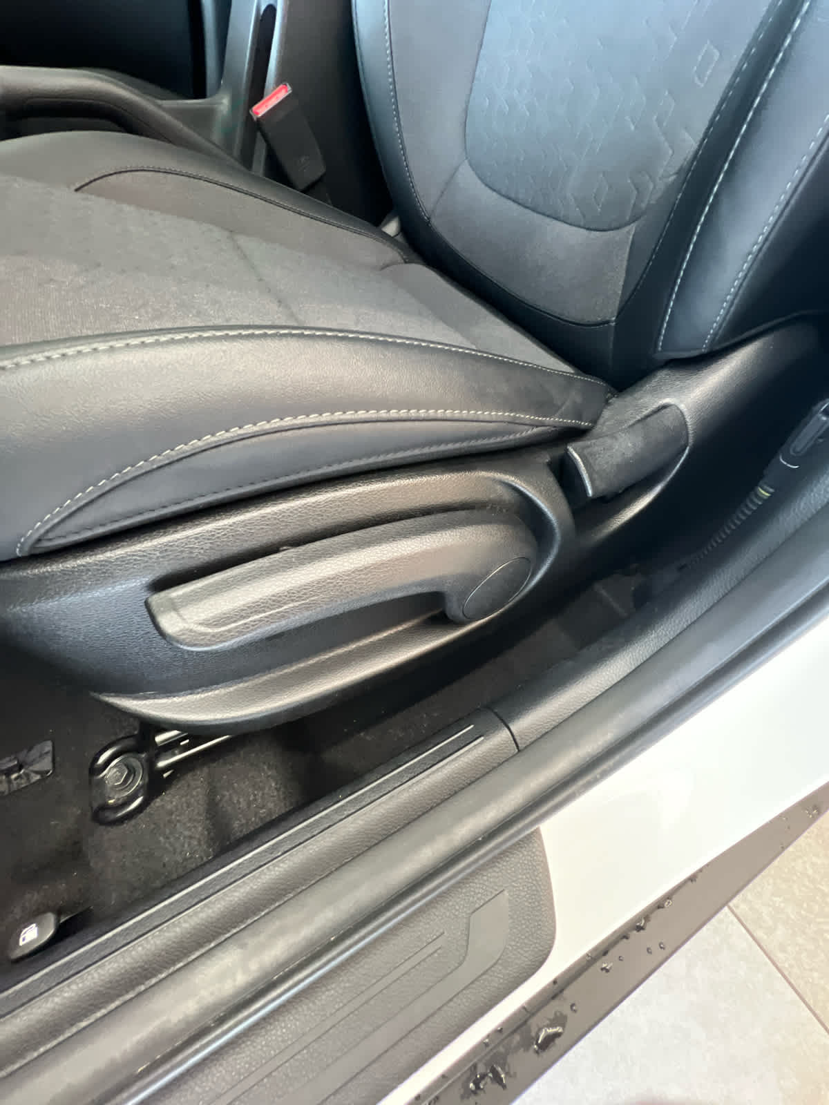 2024 Kia Seltos S Clear White/Black Roof at Beck & Masten Kia