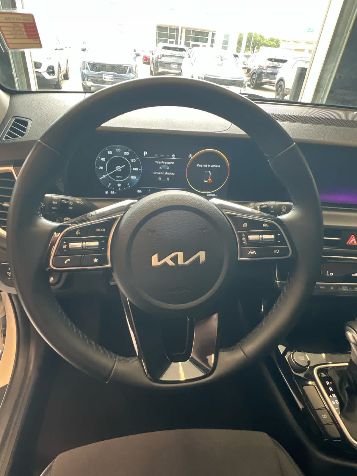 2024 Kia Seltos S Clear White/Black Roof at Beck & Masten Kia