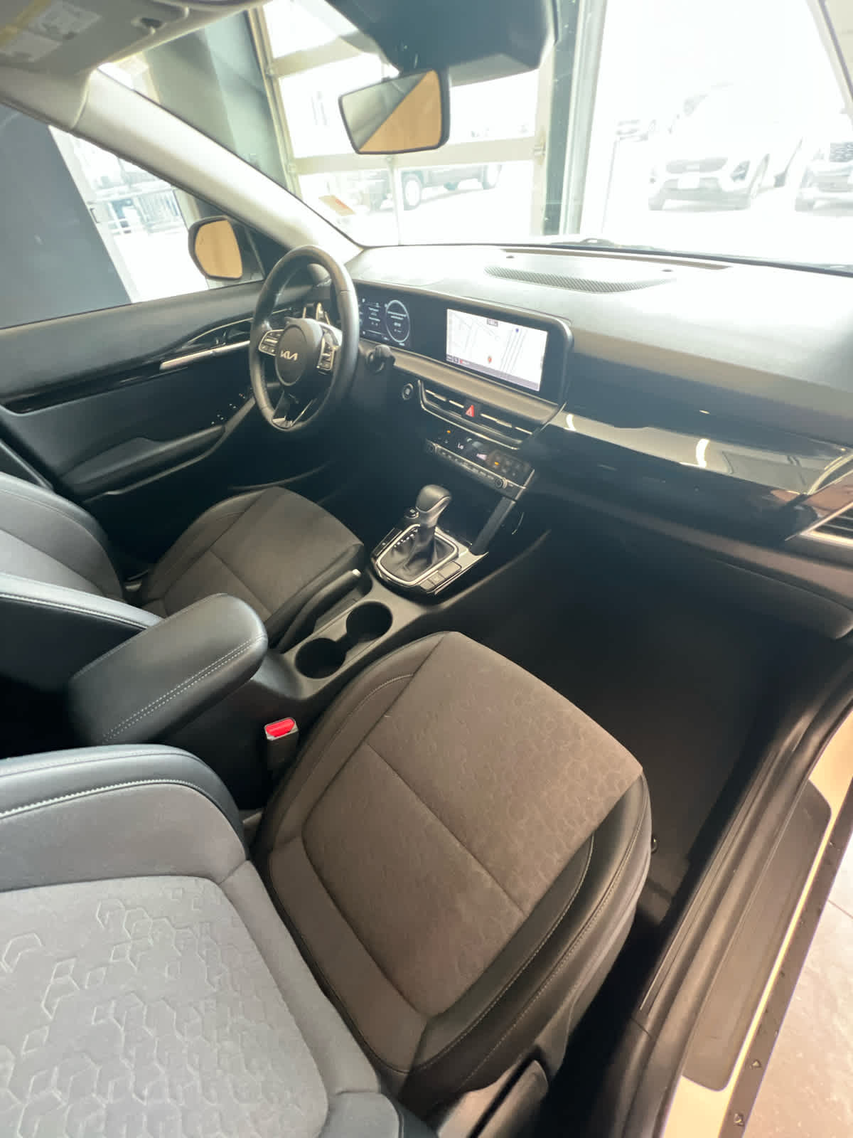 2024 Kia Seltos S Clear White/Black Roof at Beck & Masten Kia