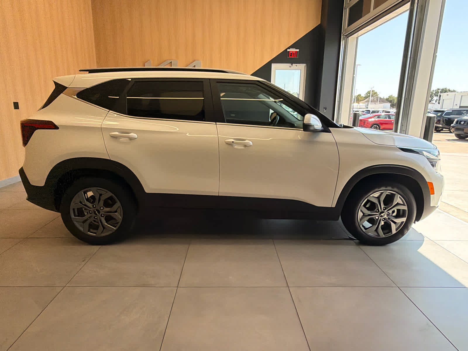 2024 Kia Seltos S Snow White Pearl at Westside Kia