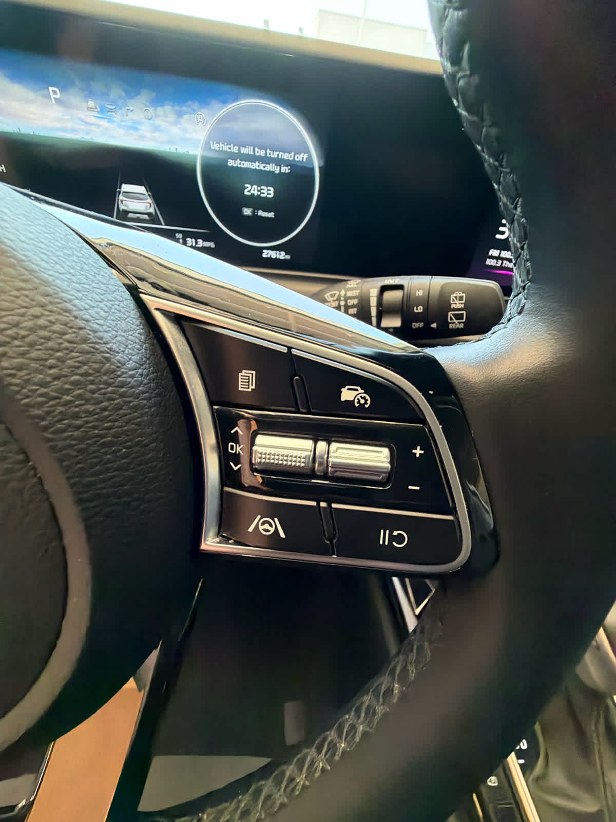 2024 Kia Seltos S Snow White Pearl at Westside Kia