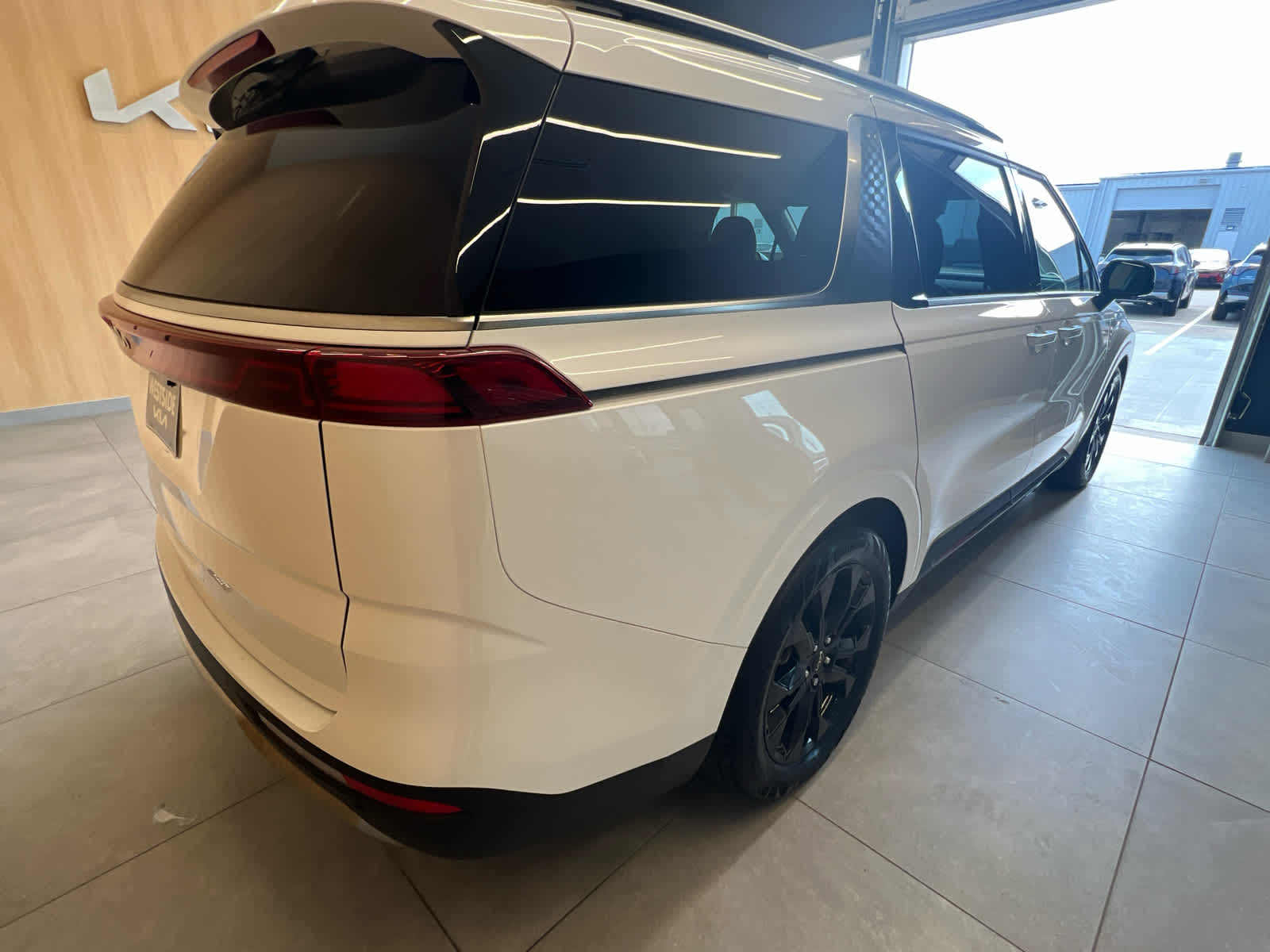 2024 Kia Carnival SX Prestige Snow White Pearl at AutoNation USA Houston