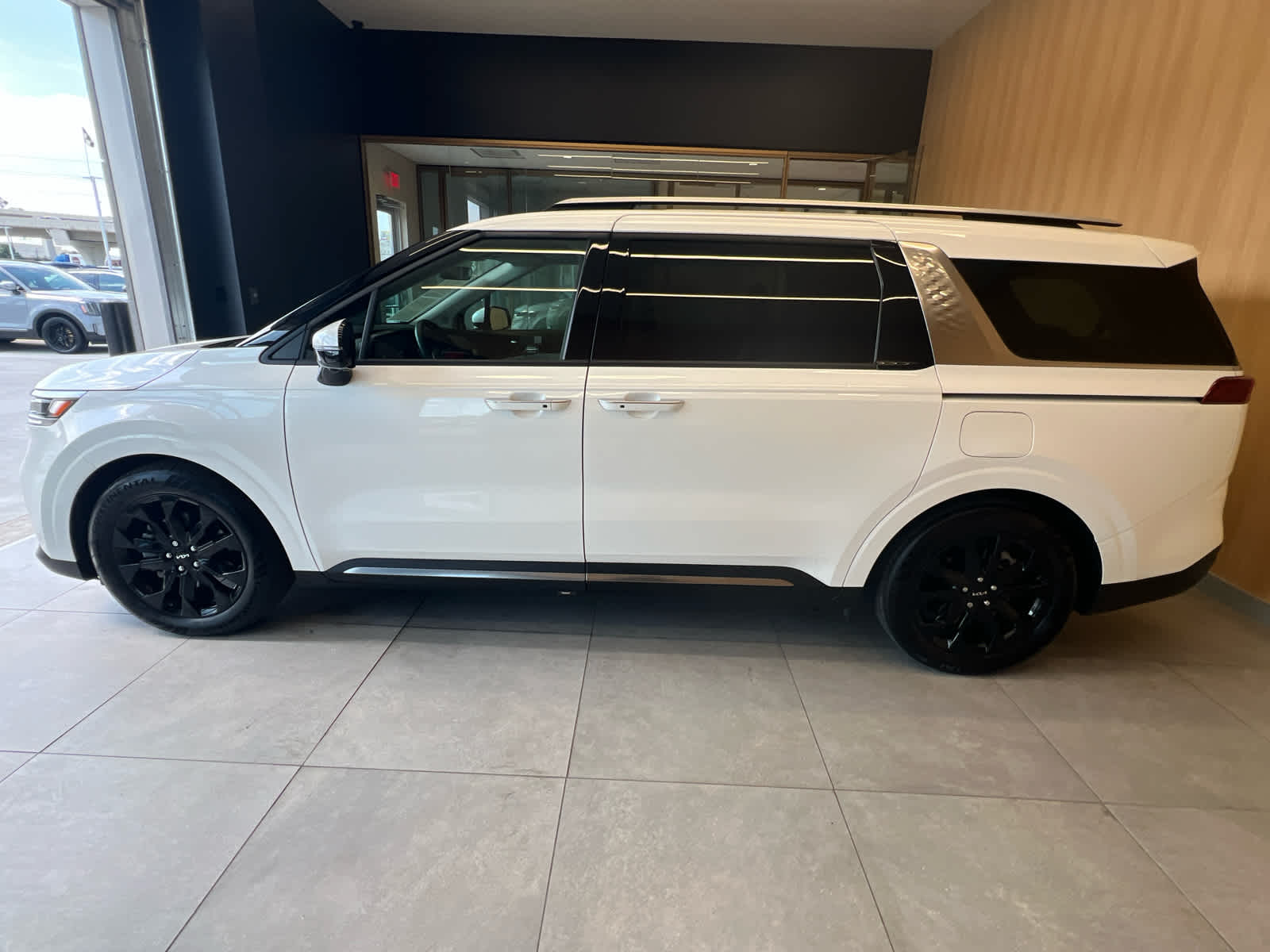 2024 Kia Carnival SX Prestige Snow White Pearl at AutoNation USA Houston