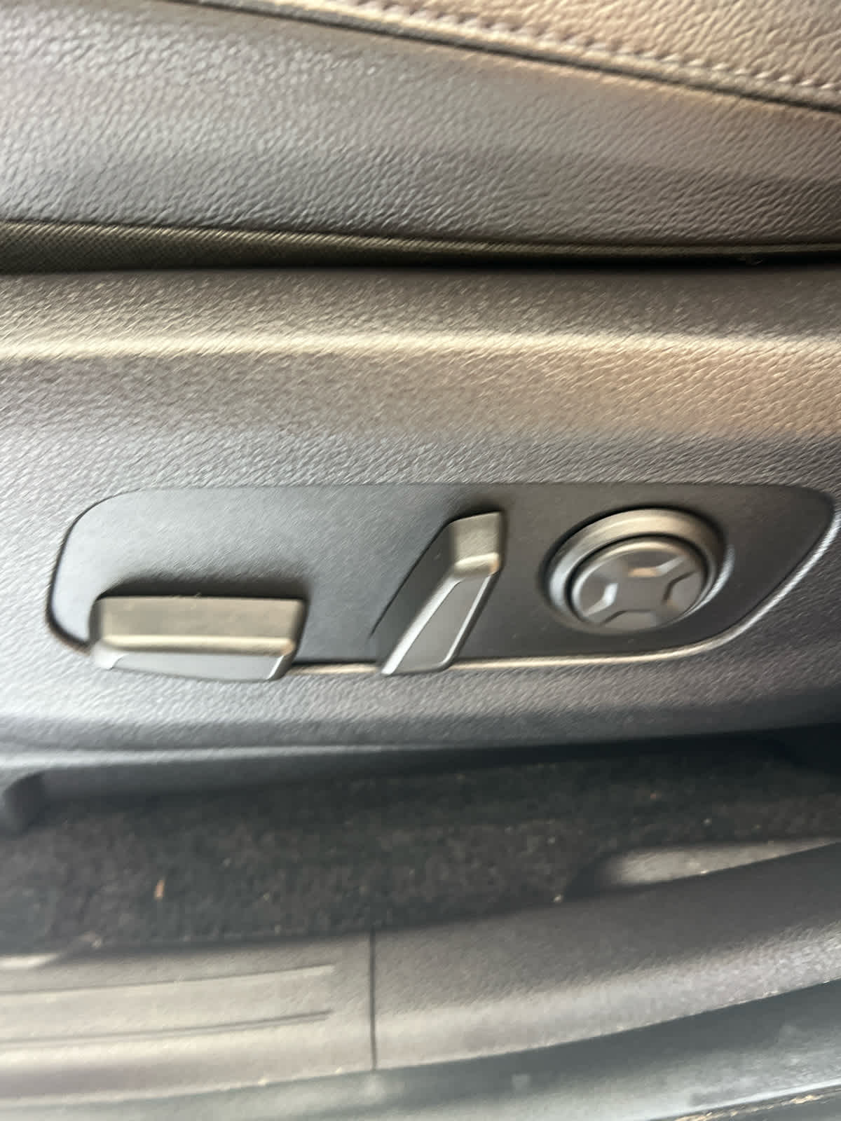 2024 Kia Carnival SX Prestige Snow White Pearl at AutoNation USA Houston