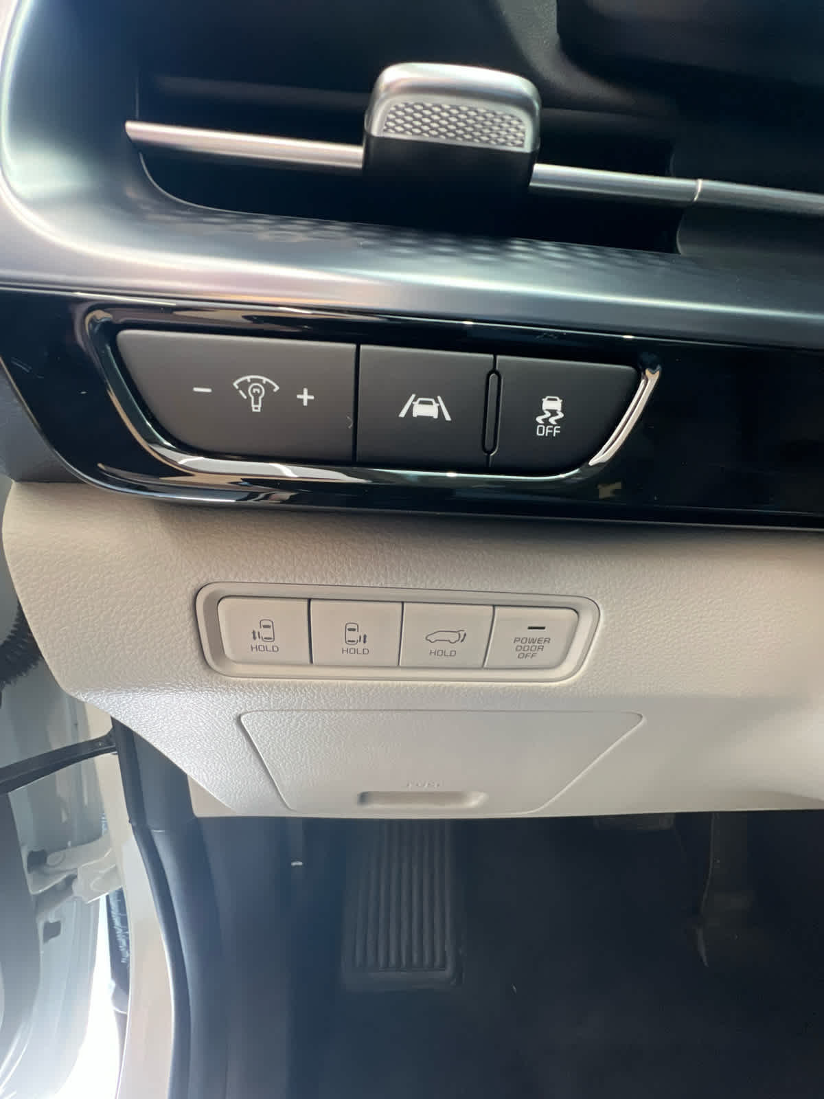 2024 Kia Carnival SX Prestige Snow White Pearl at AutoNation USA Houston