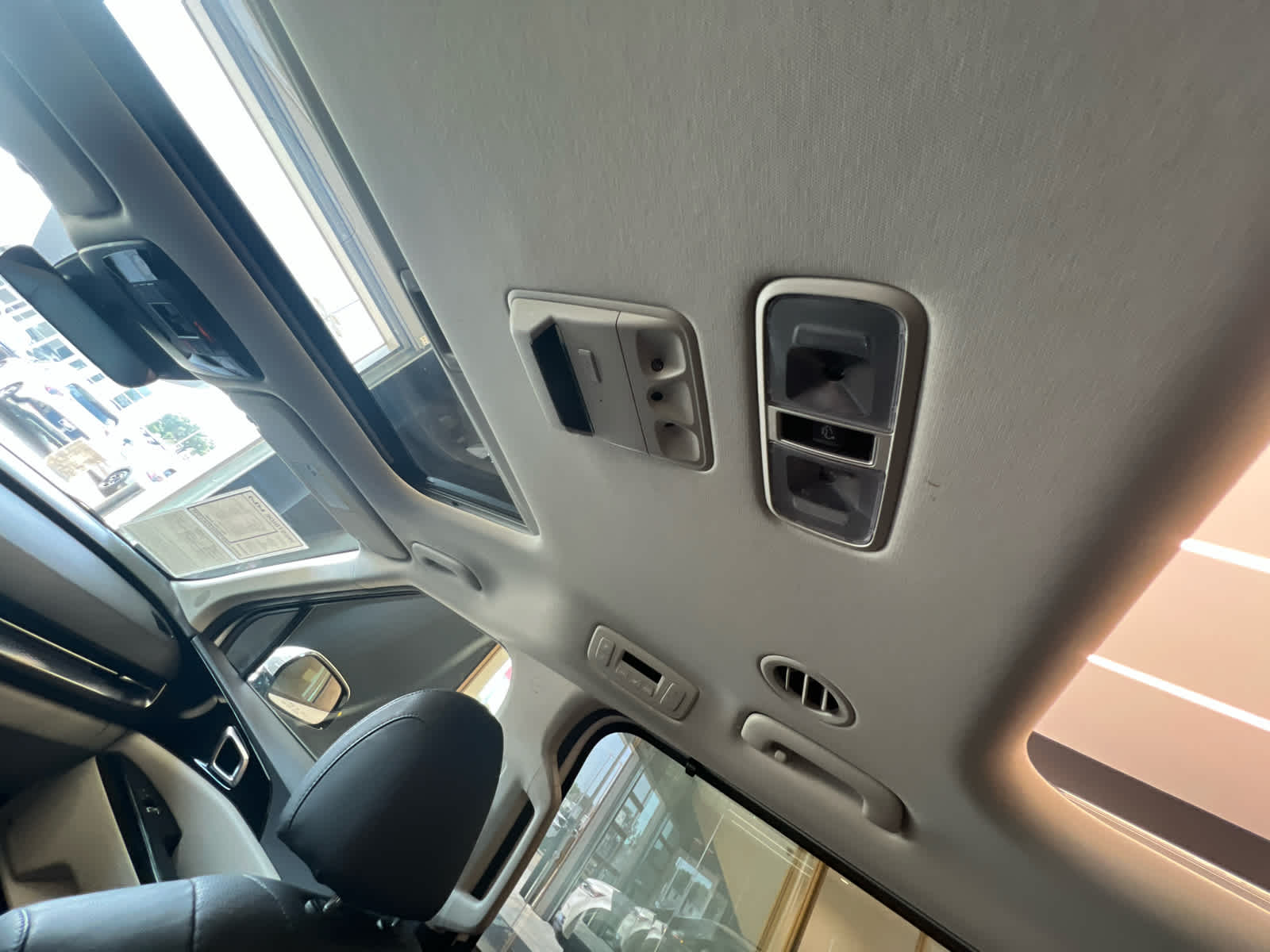 2024 Kia Carnival SX Prestige Snow White Pearl at AutoNation USA Houston