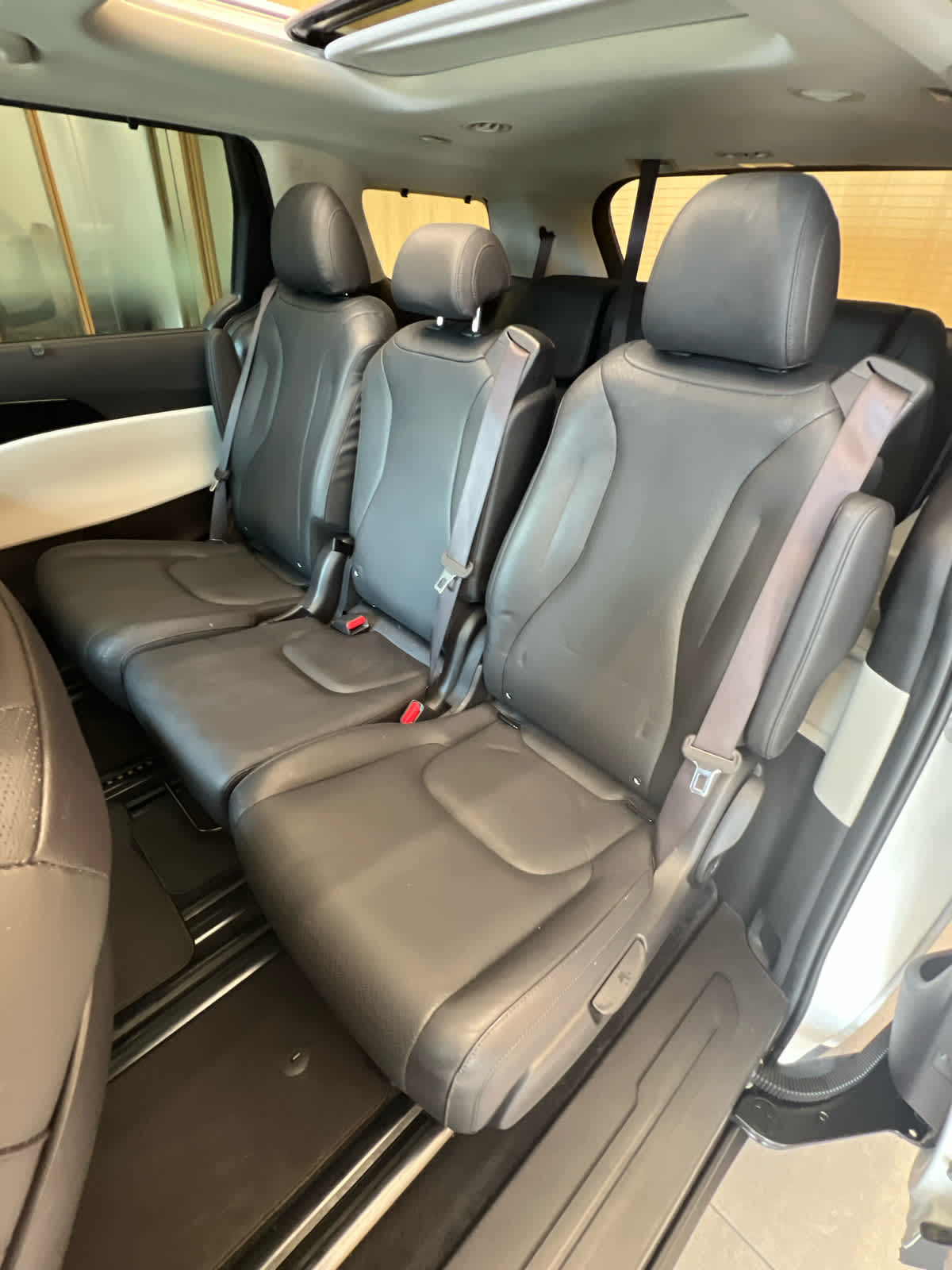 2024 Kia Carnival SX Prestige Snow White Pearl at AutoNation USA Houston