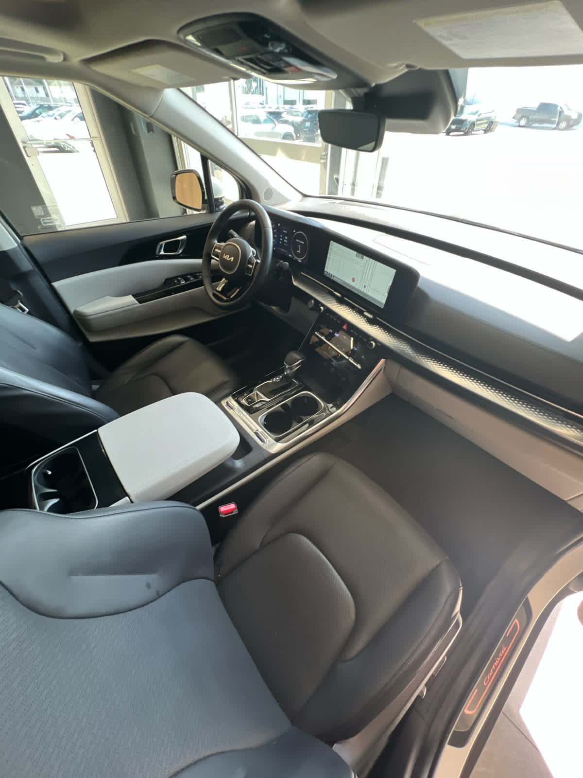 2024 Kia Carnival SX Prestige Snow White Pearl at AutoNation USA Houston