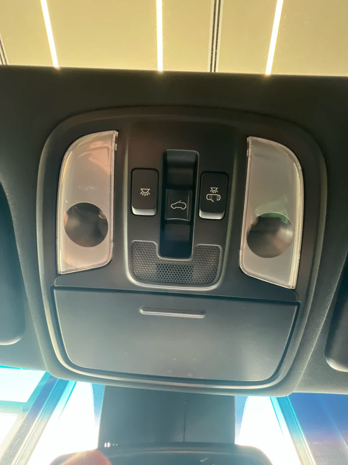 2022 Kia Sportage Nightfall Sparkling Silver at HGreg Houston