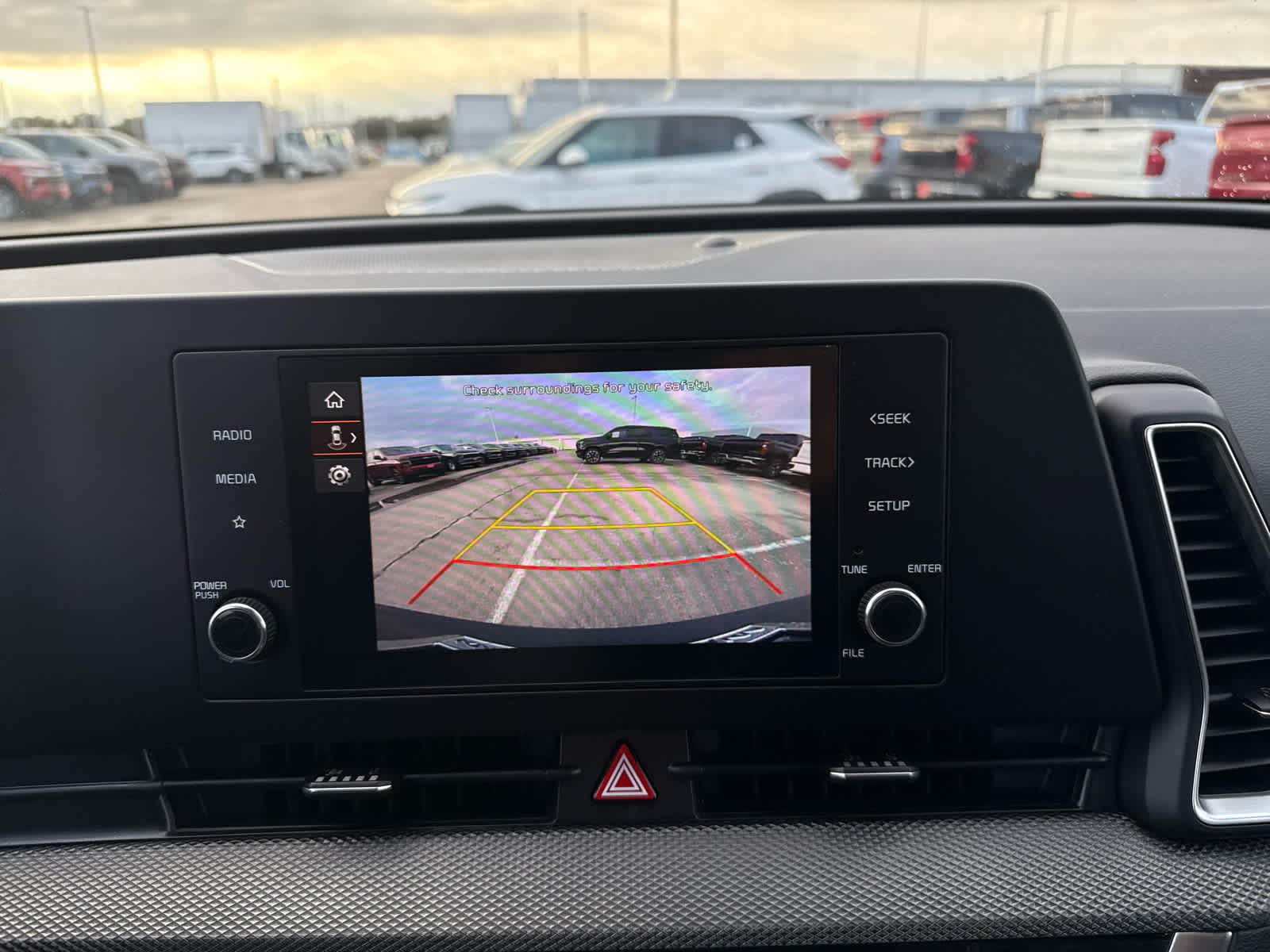 2025 Kia Sportage LX - 9