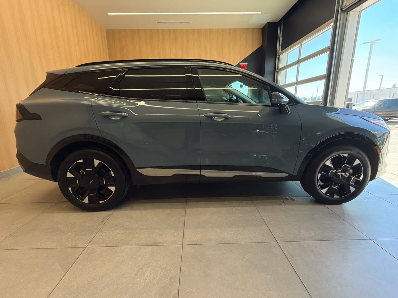 2026 Kia Sportage Hybrid photo 5 of 45