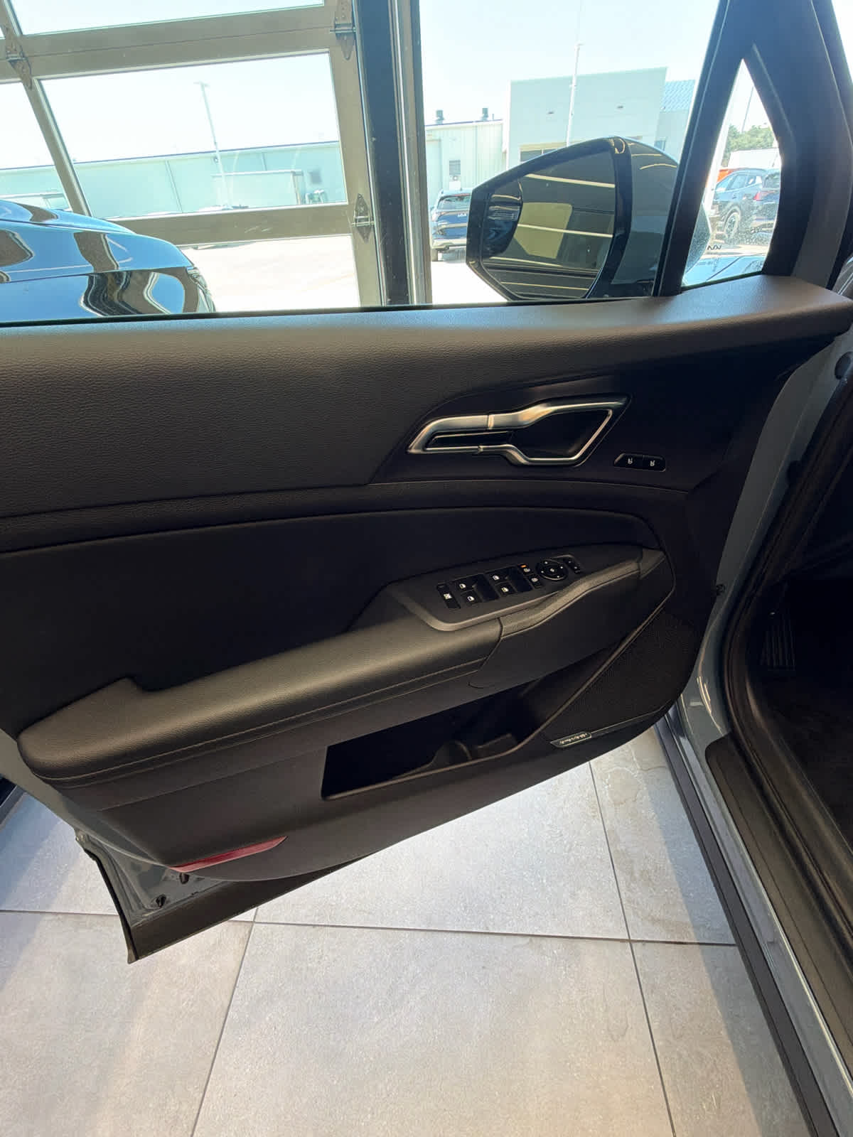 2026 Kia Sportage Hybrid photo 15 of 45