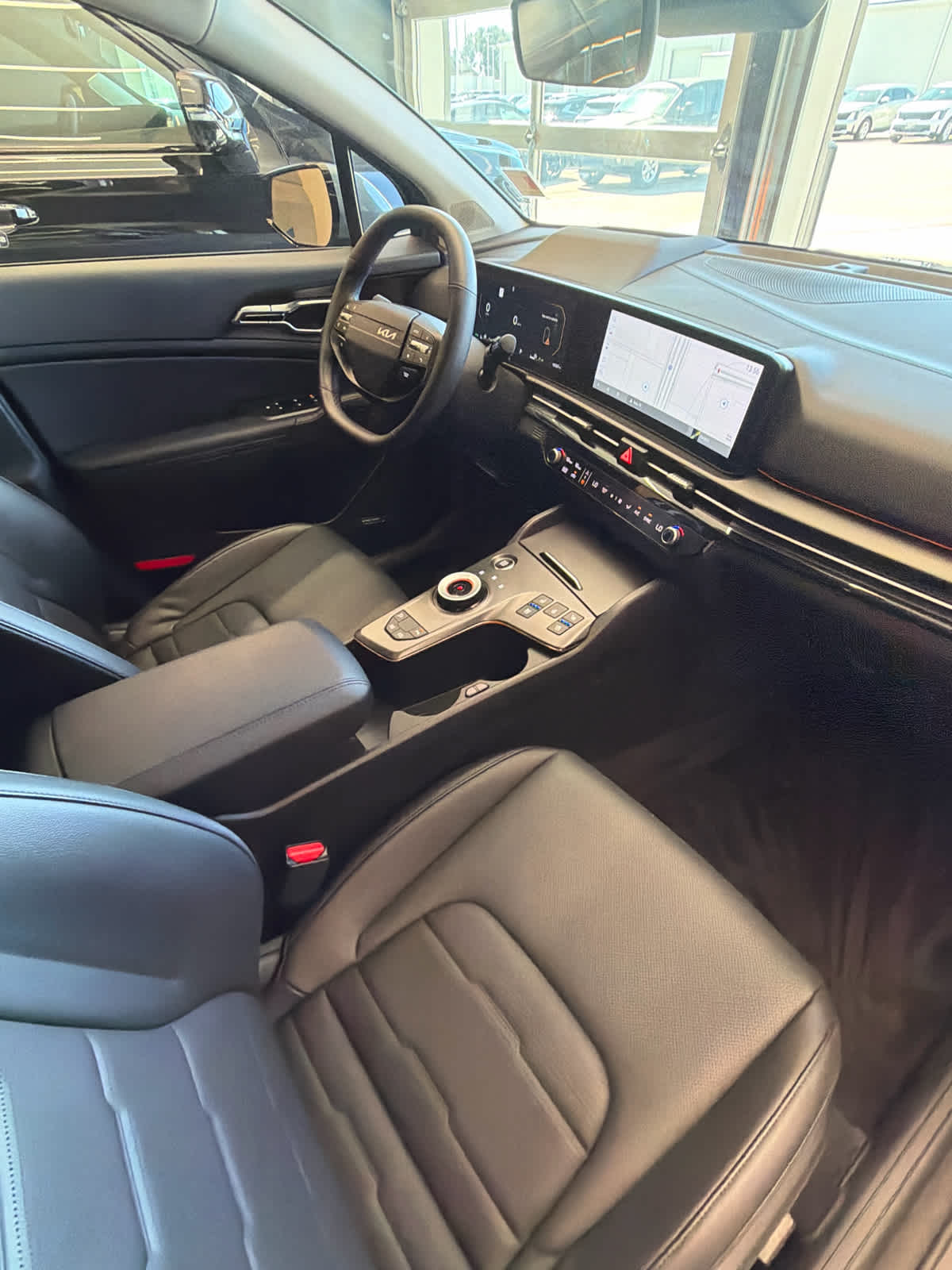 2026 Kia Sportage Hybrid photo 43 of 45