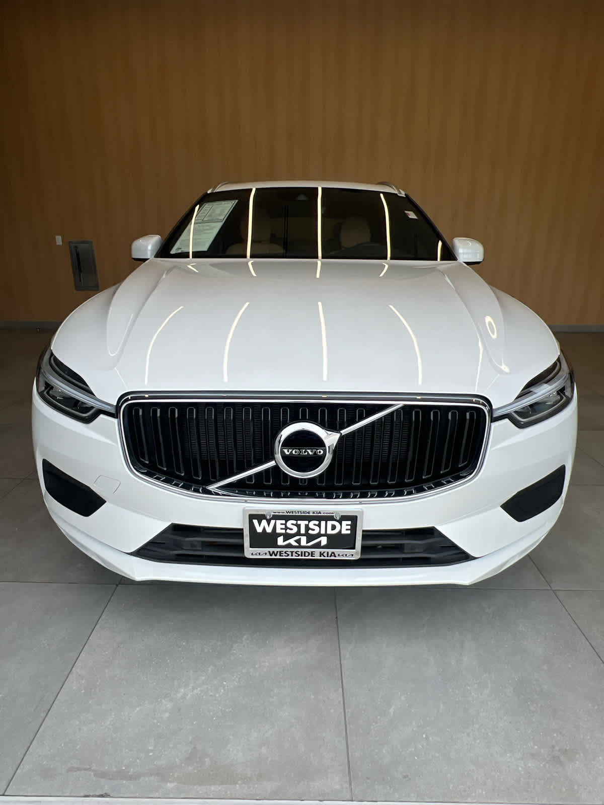 2019 Volvo XC60 Momentum Ice White at Baytown Ford