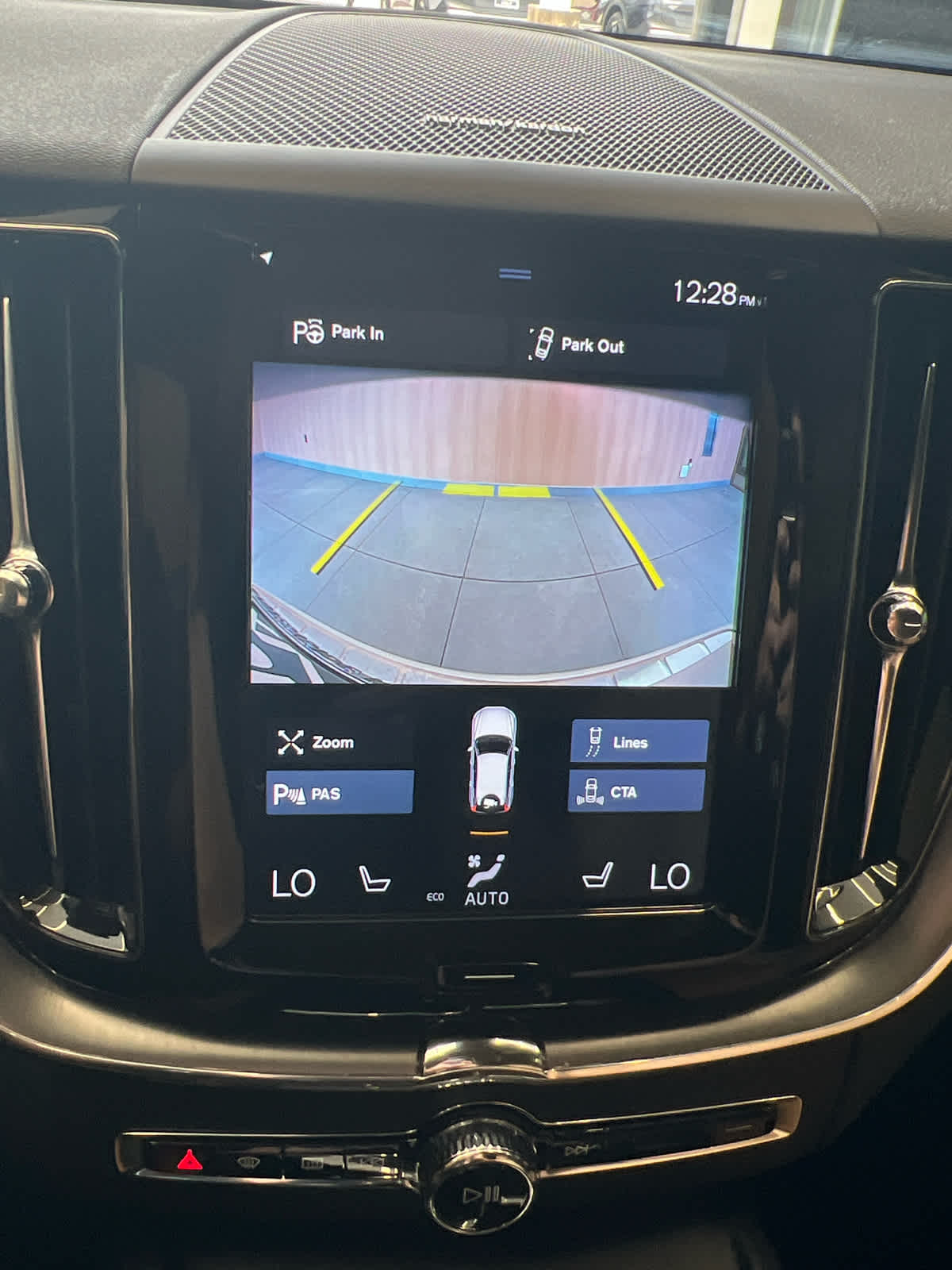 2019 Volvo XC60 Momentum Ice White at Baytown Ford