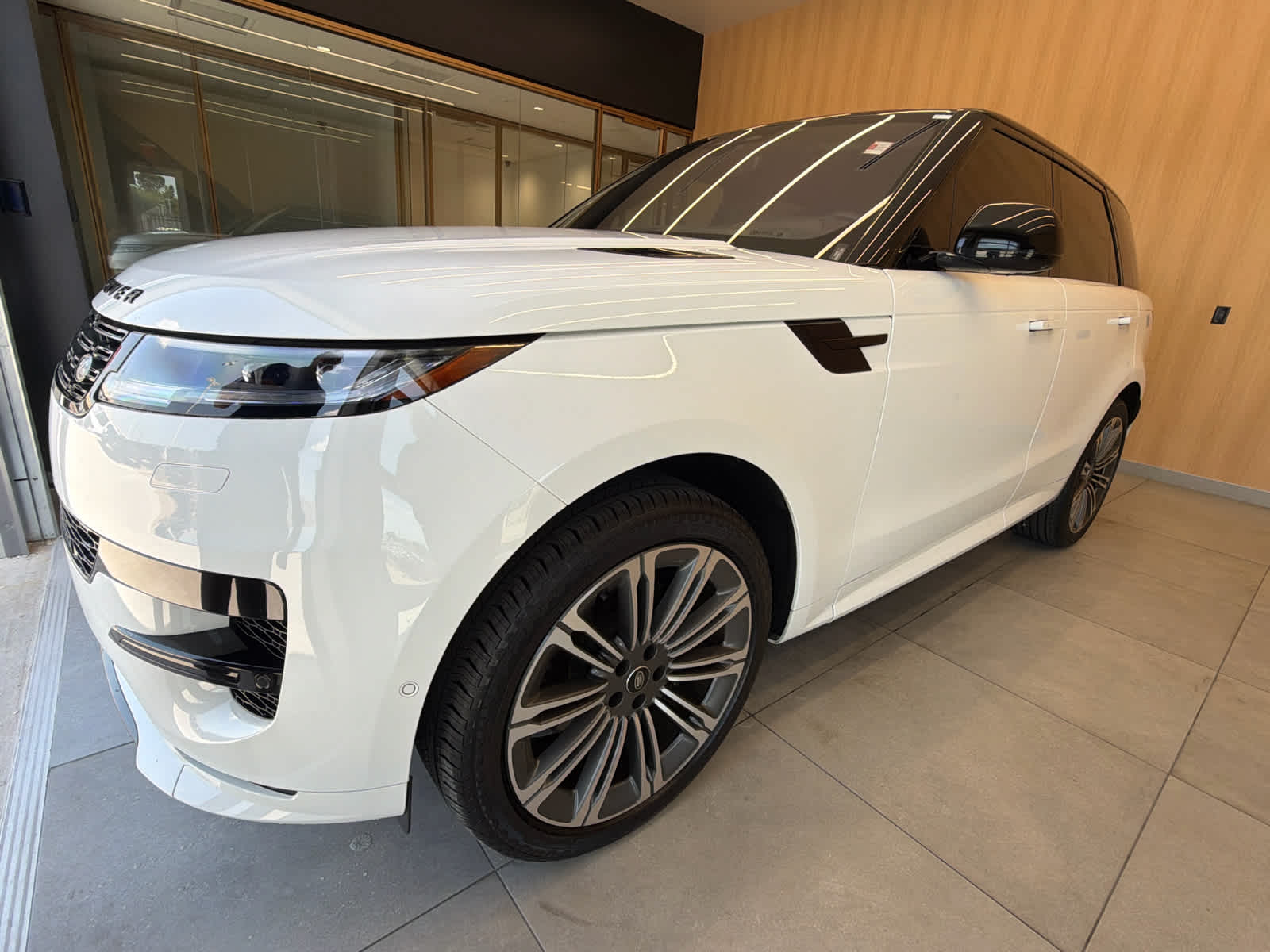 2023 Land Rover Range Rover Sport SE Dynamic Fuji White at Lexus Southwest Houston