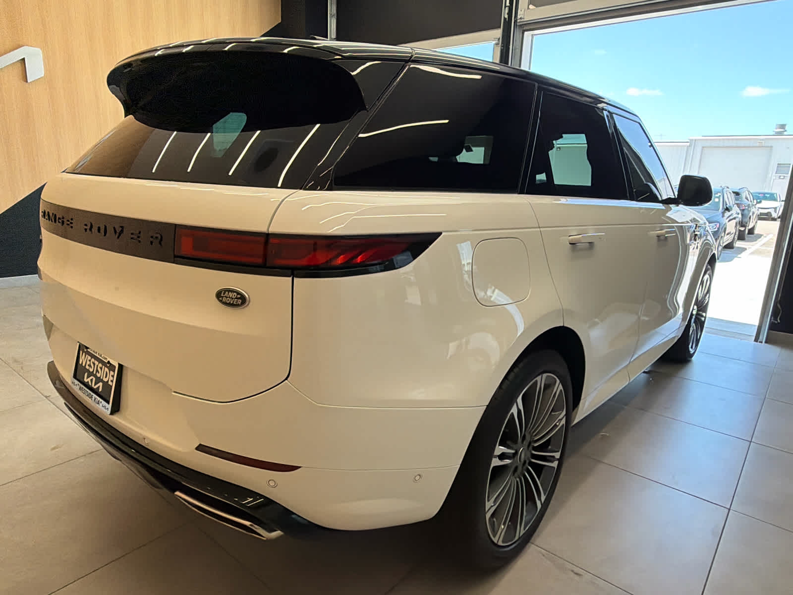 2023 Land Rover Range Rover Sport SE Dynamic Fuji White at Lexus Southwest Houston