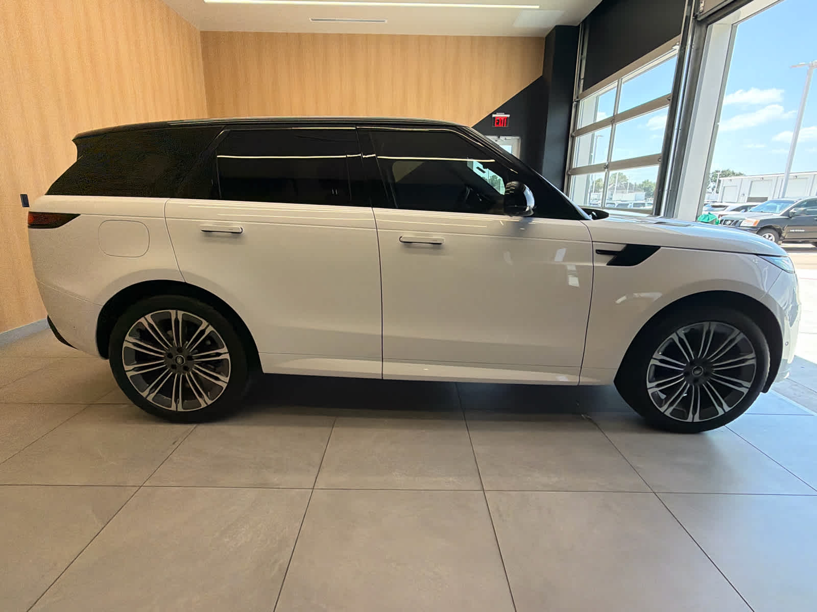 2023 Land Rover Range Rover Sport SE Dynamic Fuji White at Lexus Southwest Houston