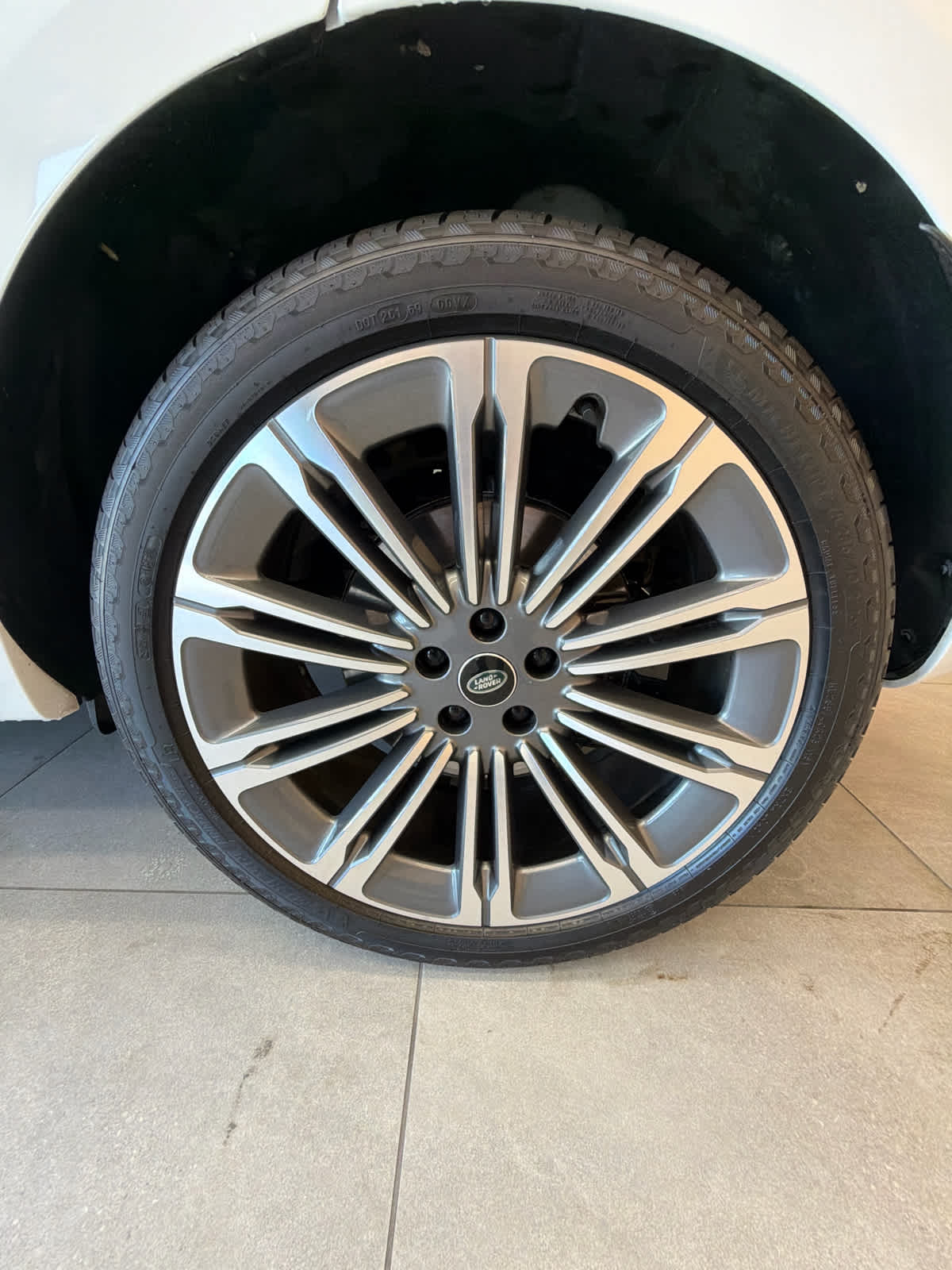 2023 Land Rover Range Rover Sport SE Dynamic Fuji White at Lexus Southwest Houston