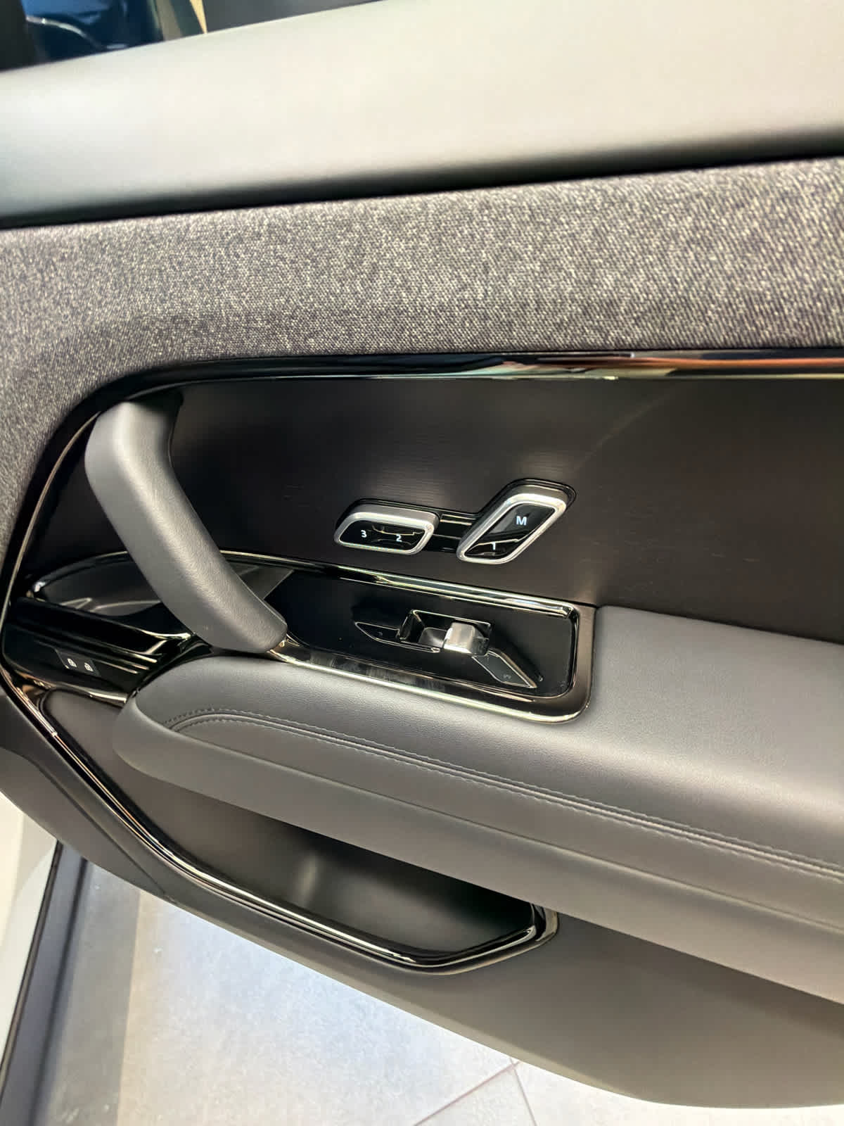 2023 Land Rover Range Rover Sport SE Dynamic Fuji White at Lexus Southwest Houston