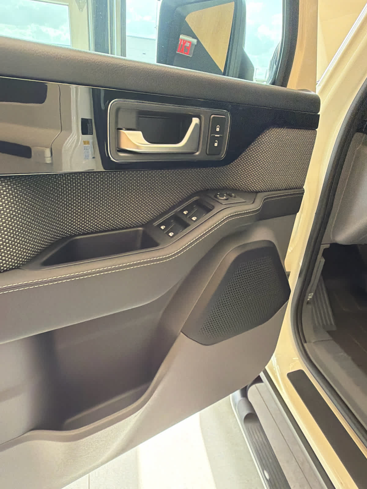 2025 INEOS Grenadier Station Wagon Fieldmaster Edition White at Baytown Ford