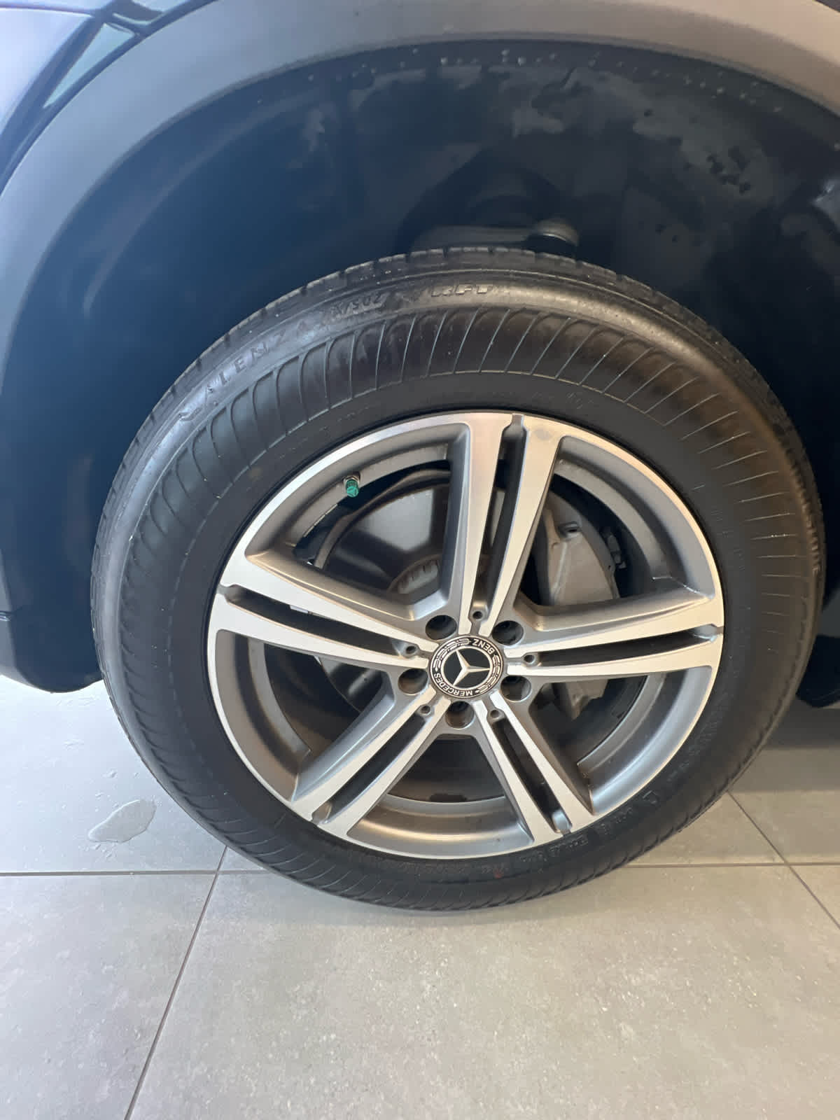 2020 Mercedes-Benz GLC 300 GLC 300 - 8
