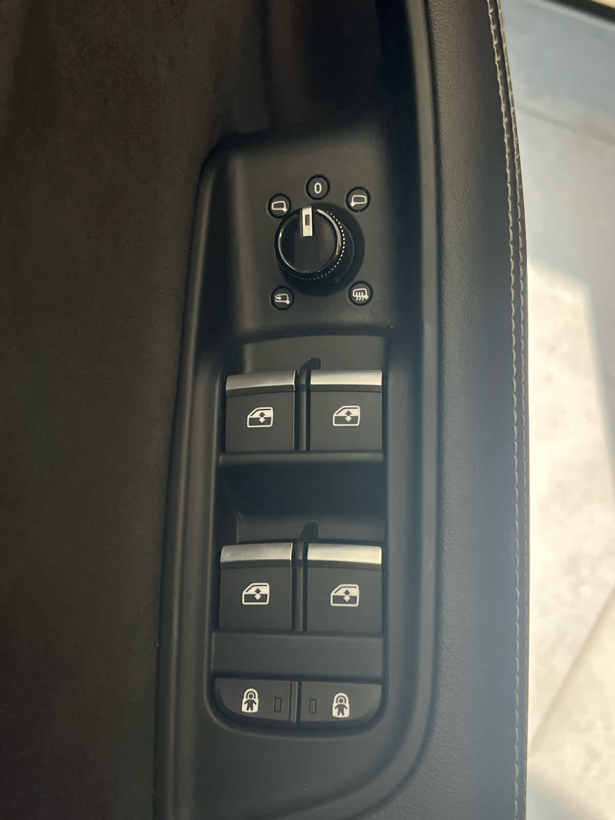 2023 Audi SQ8 Prestige - 11