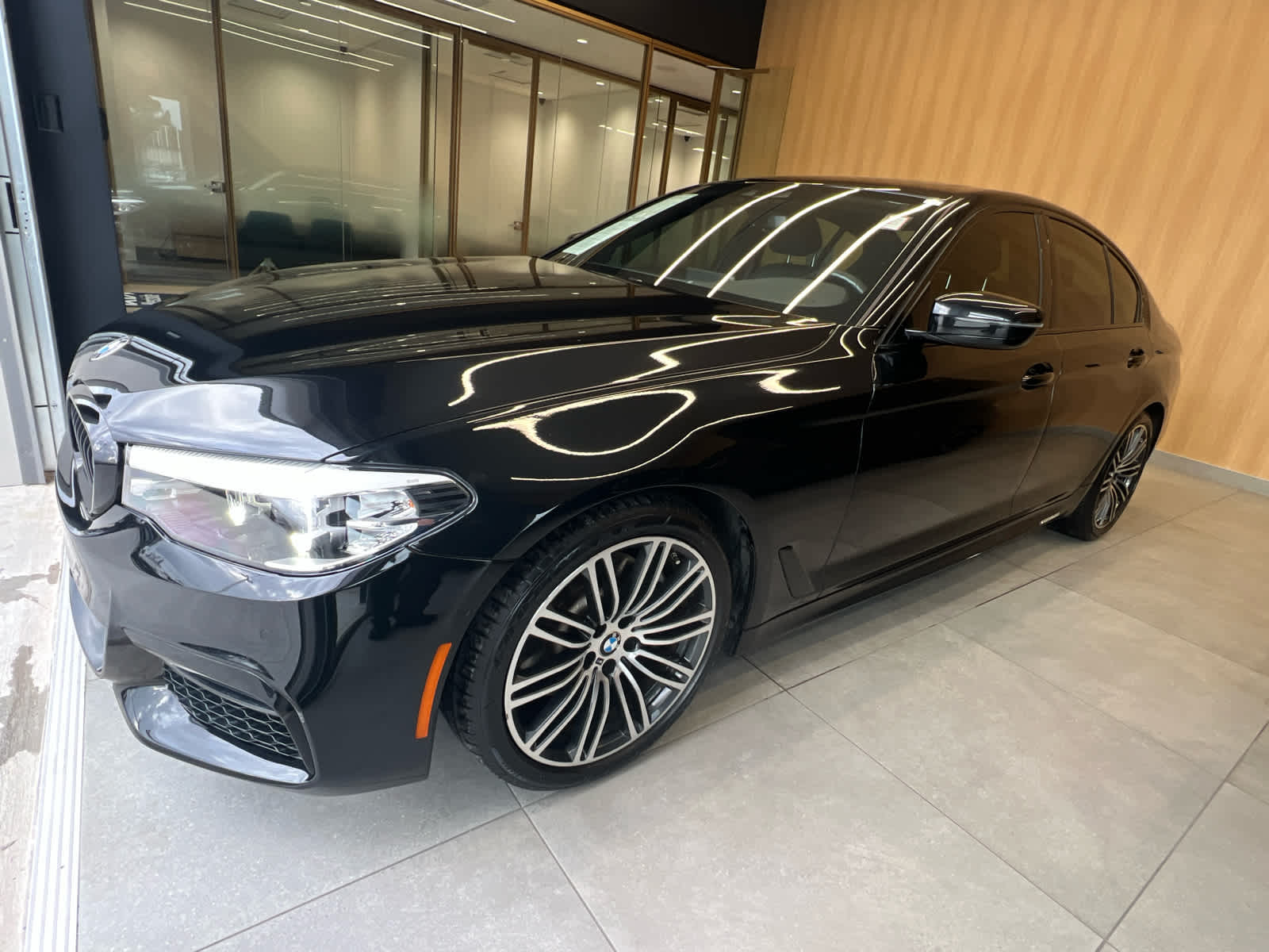 2019 BMW 530i 530i - 1