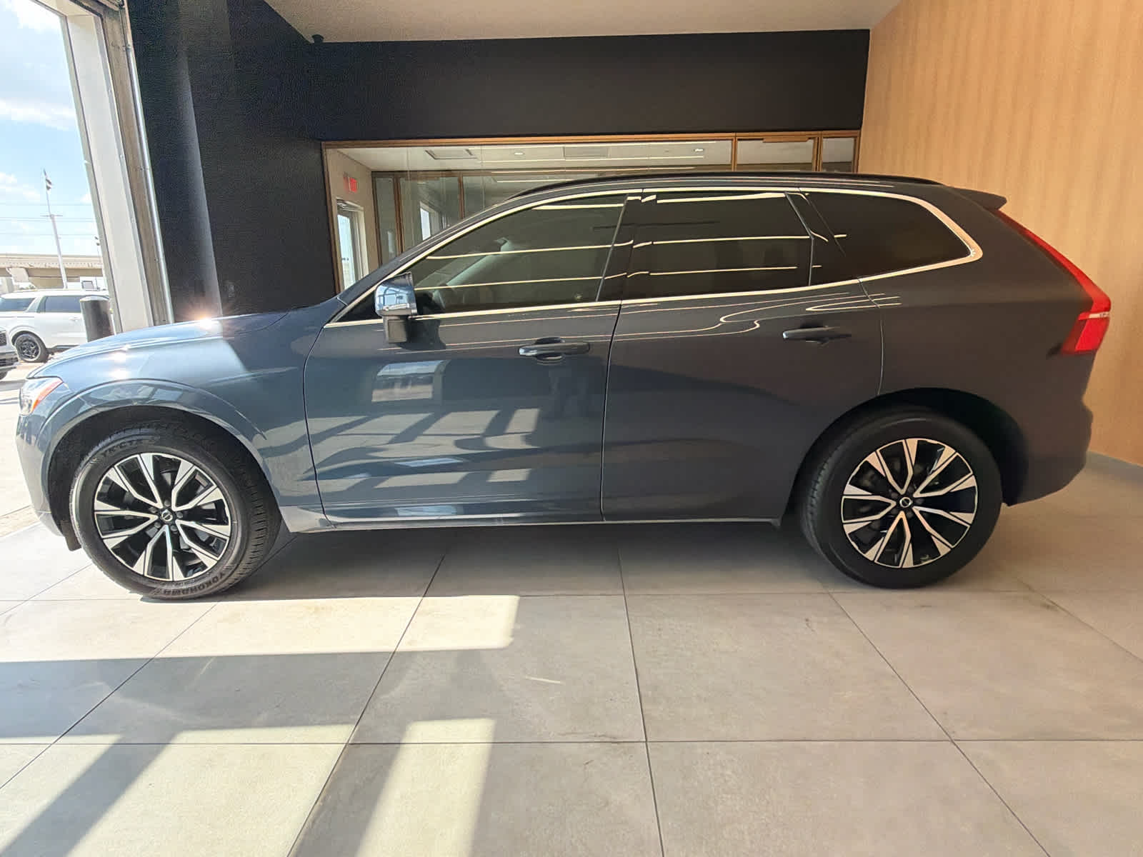 2023 Volvo XC60 Core - 6