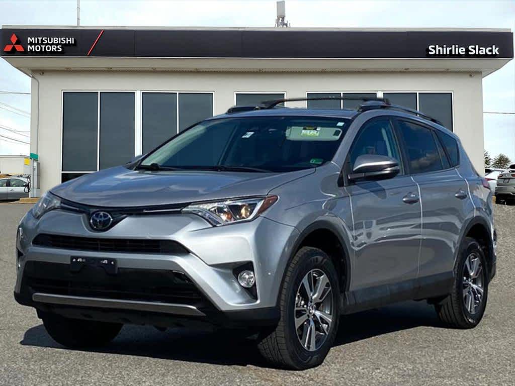 Silver Sky Metallic 2017 Toyota RAV4 XLE SUV / Crossover Front-Wheel Drive 6-Speed Automatic