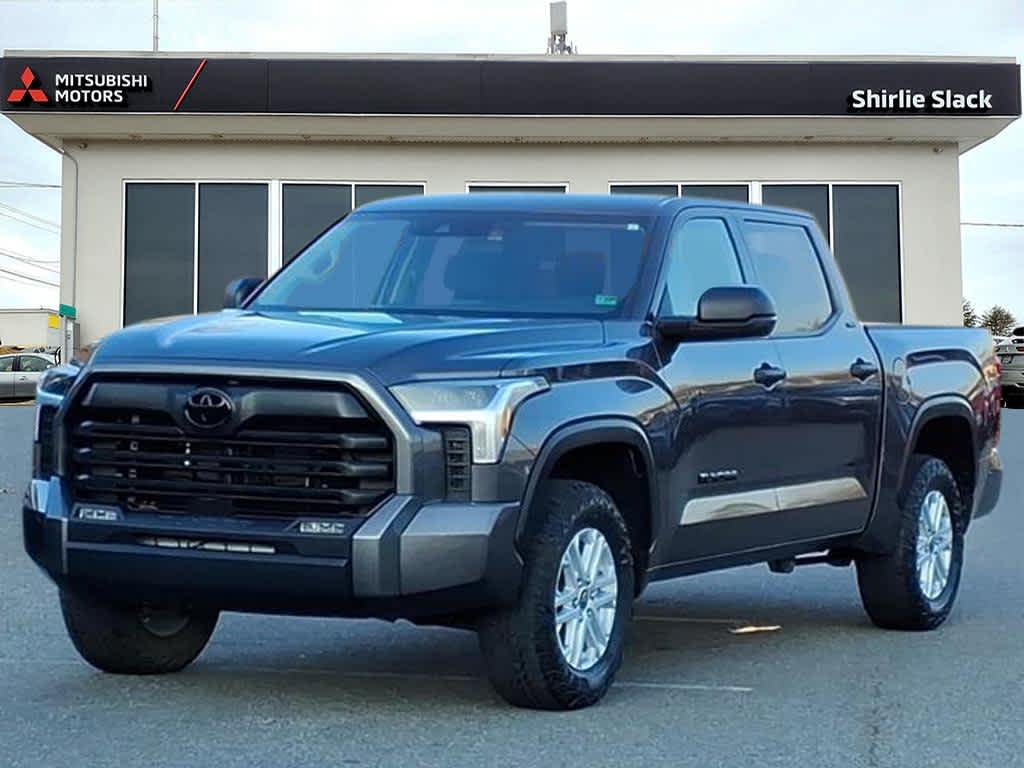 Magnetic Gray Metallic 2022 Toyota Tundra SR5 CrewMax Cab 4WD Pickup Truck Four-Wheel Drive Automatic