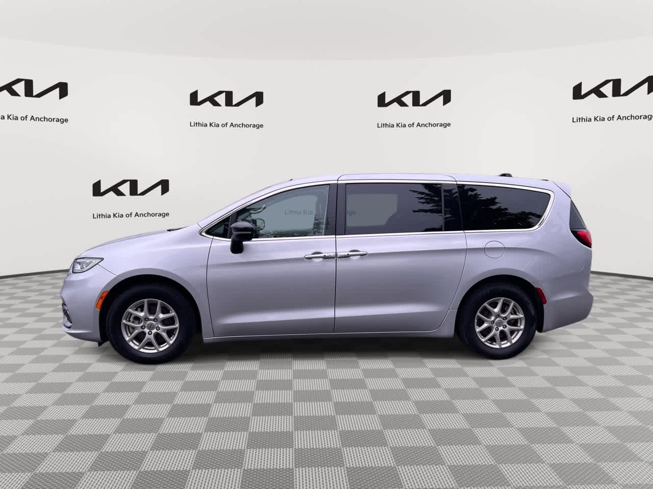 2024 Chrysler Pacifica