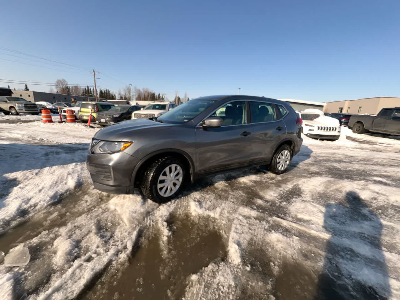 Gray (Gun Metallic) 2018 Nissan Rogue S FWD SUV / Crossover Front-Wheel Drive Continuously Variable Transmission