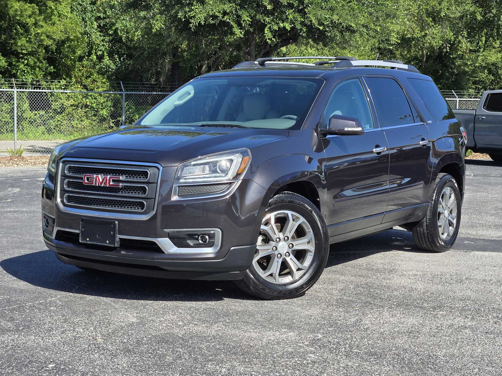 Gray (Iridium Metallic) 2016 GMC Acadia SUV / Crossover Front-Wheel Drive 6-Speed Automatic
