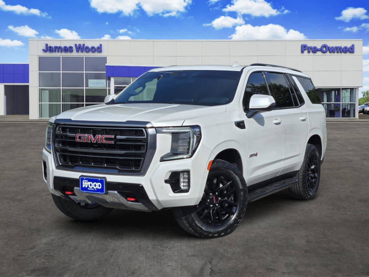 White Frost Tricoat 2023 GMC Yukon AT4 4WD SUV / Crossover Four-Wheel Drive Automatic