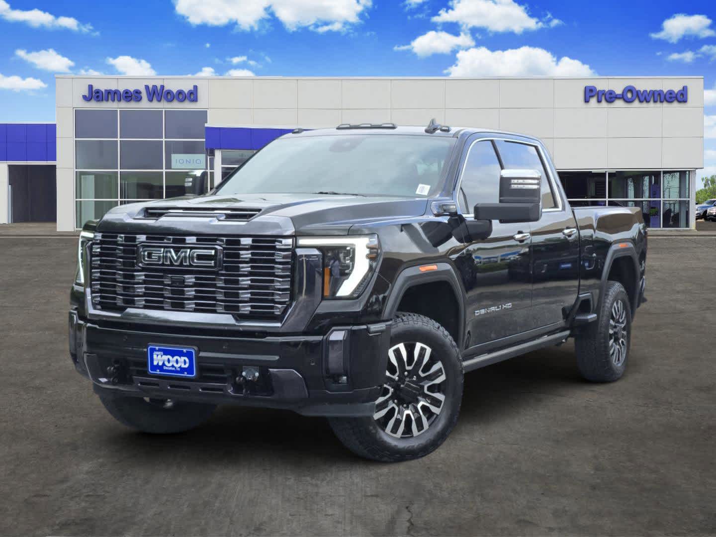 Onyx Black 2024 GMC Sierra 2500HD Denali Ultimate Crew Cab 4WD Pickup Truck Four-Wheel Drive Automatic