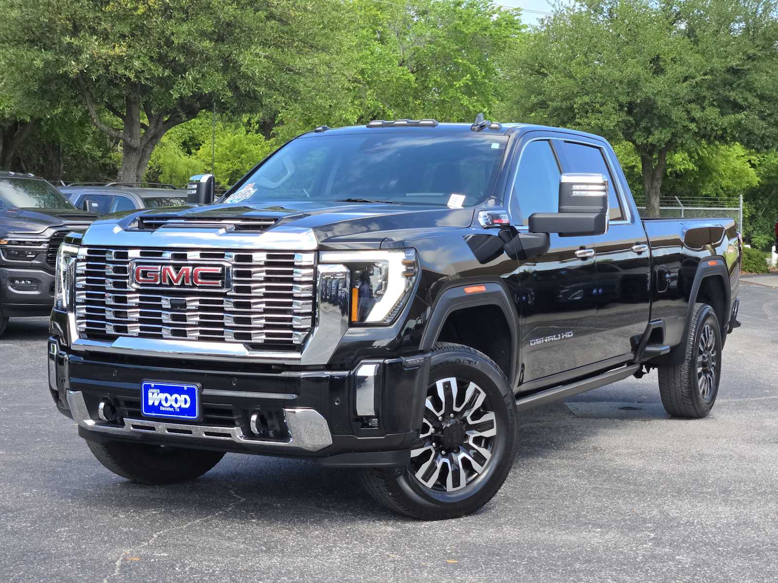 Onyx Black 2025 GMC Sierra 3500HD Denali Crew Cab 4WD Pickup Truck Four-Wheel Drive Automatic