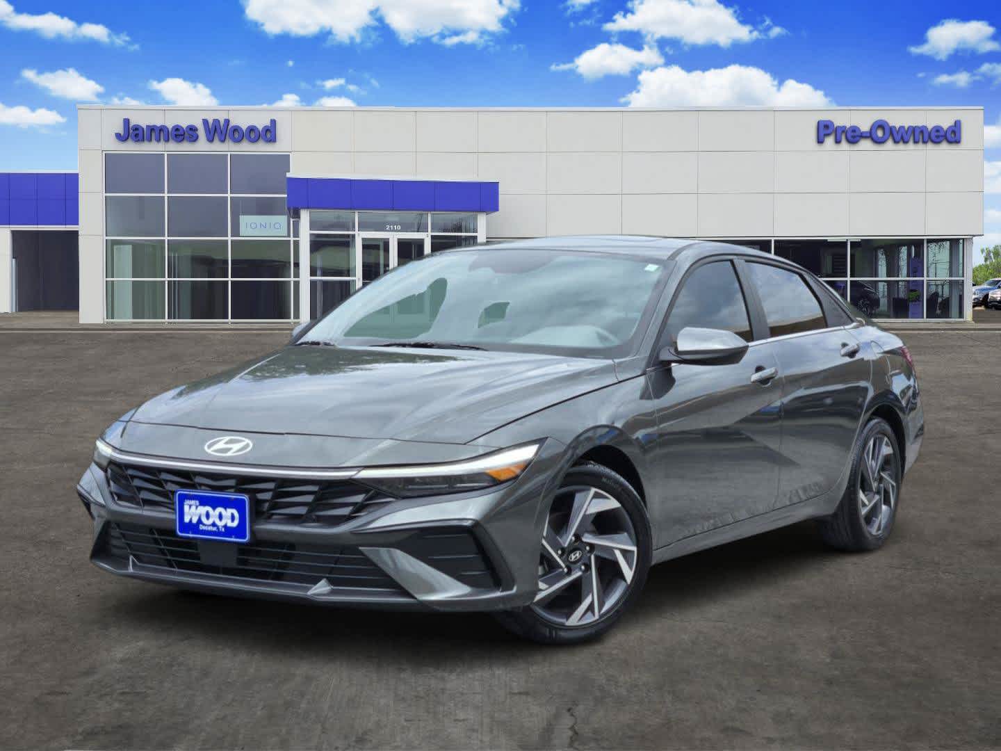 2024 Hyundai Elantra Gris (Amazon Gray) Sedán Tracción delantera Transmisión variable continua