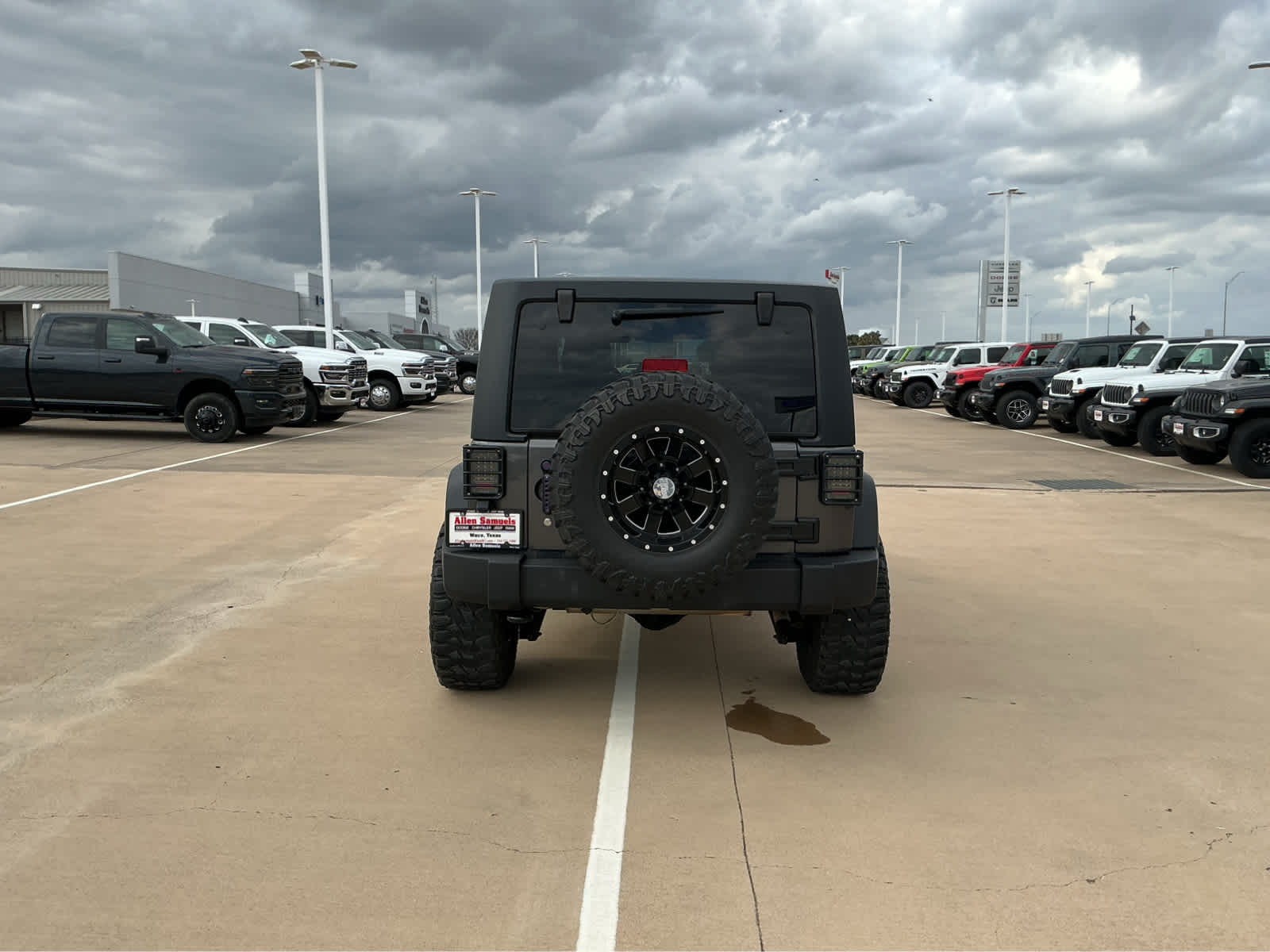 used 2017 Jeep Wrangler Unlimited car, priced at $19,490