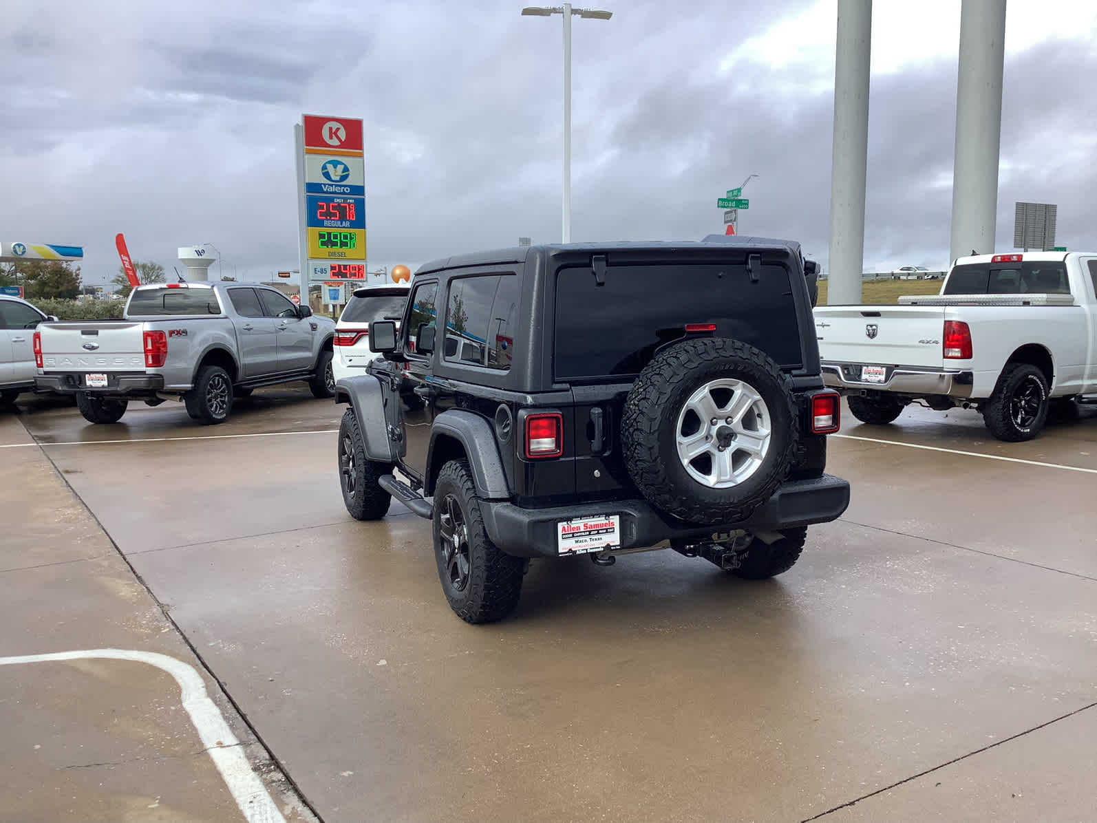 Used Car 2020 Jeep Wrangler  Sport S For Sale Under $35,000 In Waco, Texas