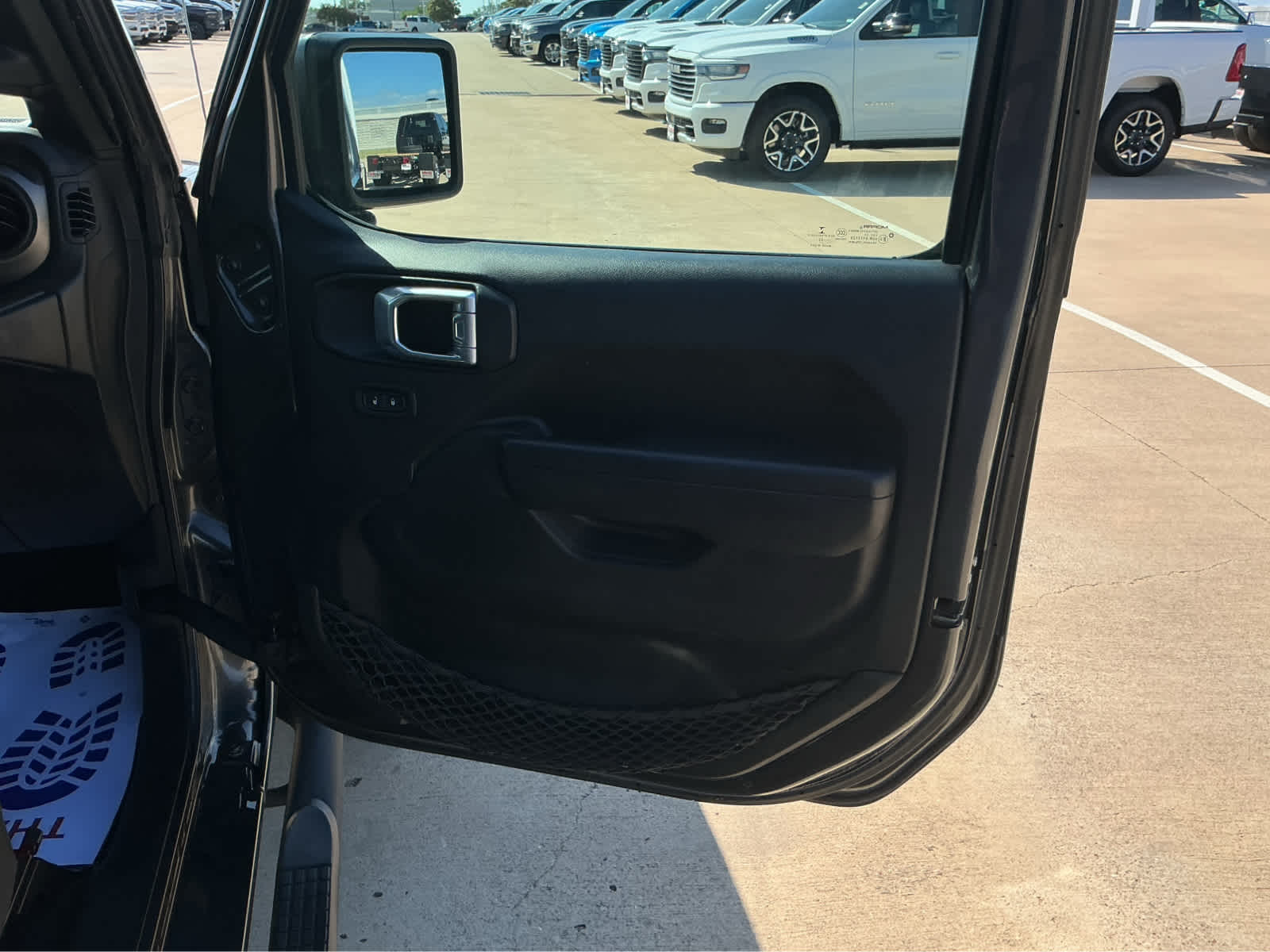 used 2022 Jeep Wrangler car, priced at $32,990