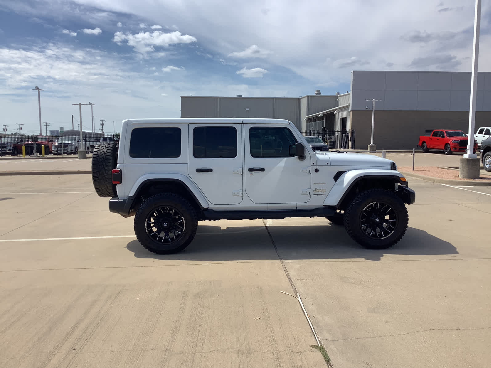 Used Car 2018 Jeep Wrangler Unlimited  Sahara For Sale Under $30,000 In Waco, Texas