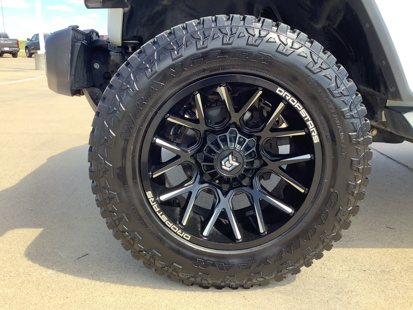 Used Car 2018 Jeep Wrangler Unlimited  Sahara For Sale Under $30,000 In Waco, Texas